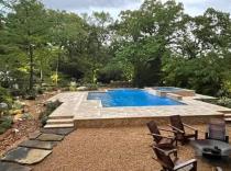 1_Geometric-pool-with-raised-spa