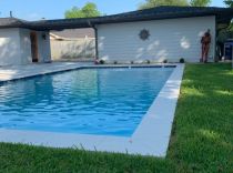 Geometric-pool-with-bubbers