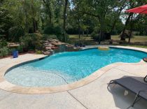 Freeform-pool-with-rockwaterfalls