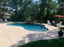 freeform-pool-with-waterfalls-min