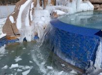 winter-pool-with-waterfalls-and-spa-min